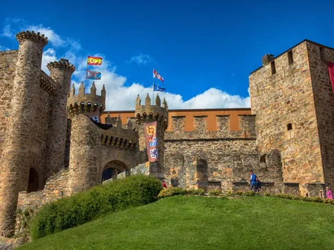 visita guiada Castillo Templario Ponferrada entradas Medieval Castilla León