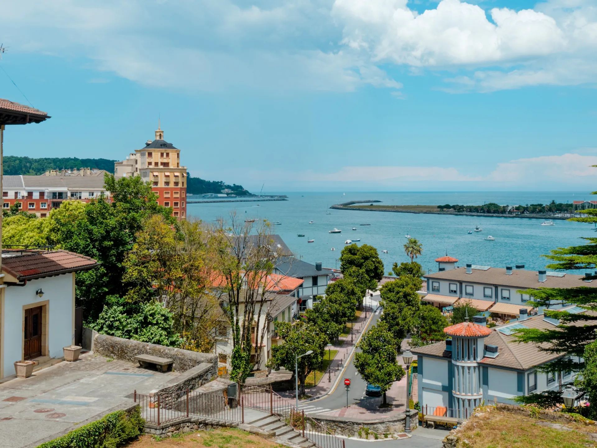 Hondarribia - Los Pueblos de la Costa Vasca - Qué ver en Bilbao - Guía de Viajes Bilbao - Buendía Tours