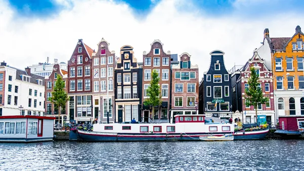 paseo en barco Canales Amsterdam