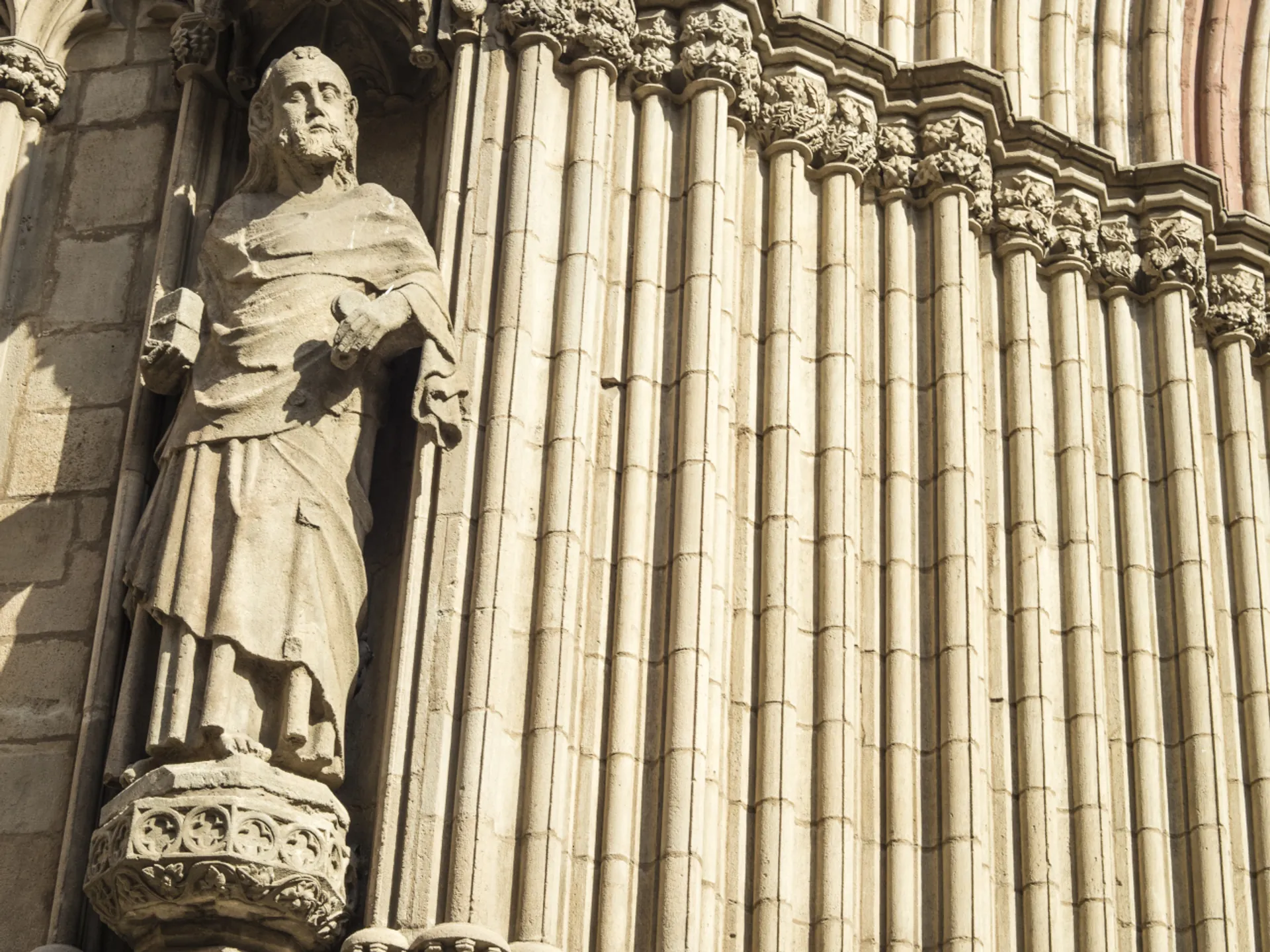 Detalle exterior de la Catedral del Mar - Catedral del Mar de Barcelona - Qué ver en Barcelona - Guía de Viajes de Barcelona - Buendía Tours
