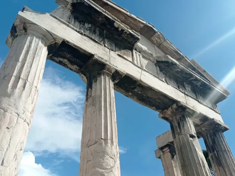 Biblioteca Adriano Atenas