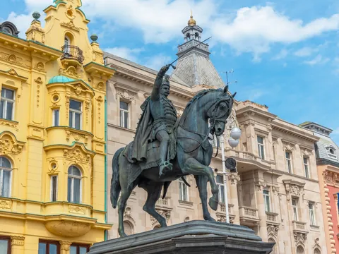 tour-zagreb-privado_casco-antiguo_visita-guiada-en-español_croacia_buendia (1).jpg