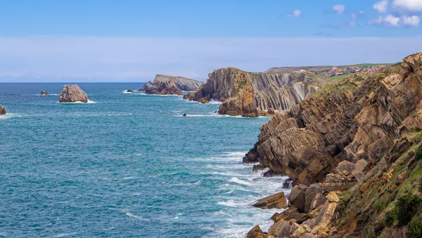 Imagen de la Costa Quebrada en Cantabria