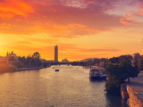 Paseo en Barco por Sevilla - Crucero por el Guadalquivir - Excursiones y Actividades en Sevilla - Buendía