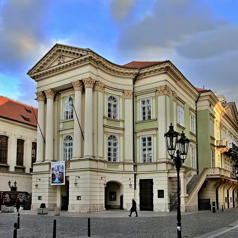 Teatro de los Estados - Qué ver en Praga - Guía de viaje Praga - Buendía Tours