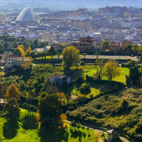 Vista aérea de Oviedo - Buendía Tours