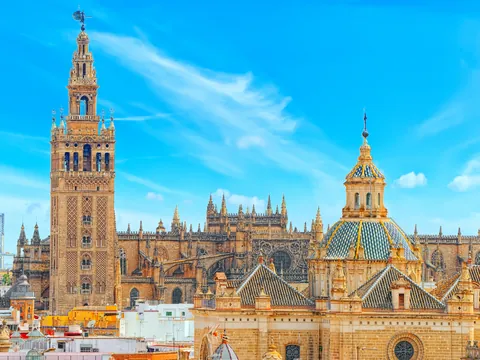 Excursión a Sevilla con visita y entradas a la Catedral y la Giralda desde Málaga
