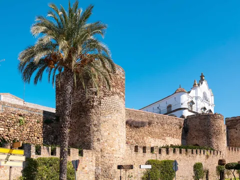 Muralla excursión Plasencia desde Cáceres Extremadura