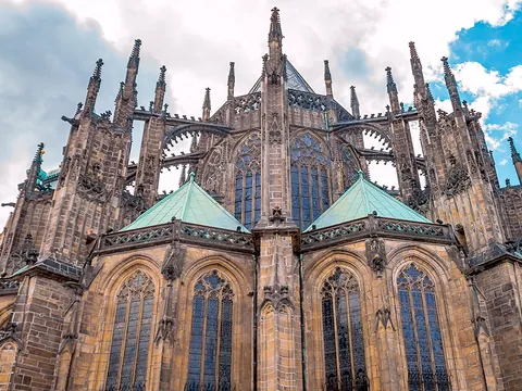 Catedral de San Vito en estilo gótico en Praga, República Checa