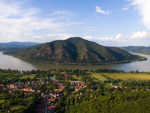 La curva del río Danubio en su máximo esplendor.