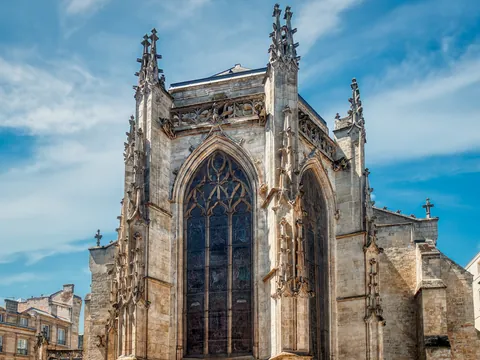 Iglesia San Pedro Burdeos free tour