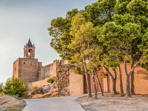 alcazaba-excursion-antequera-y-el-torcal-desde-granada_buendia.jpg