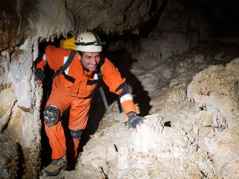 Espeleologia Cueva Coventosa Arredondo Valle Ason Cantabria