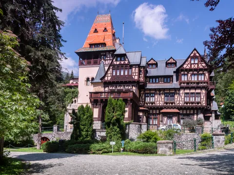 Excursión a los castillo de Peles y Cantacuzino desde Brasov