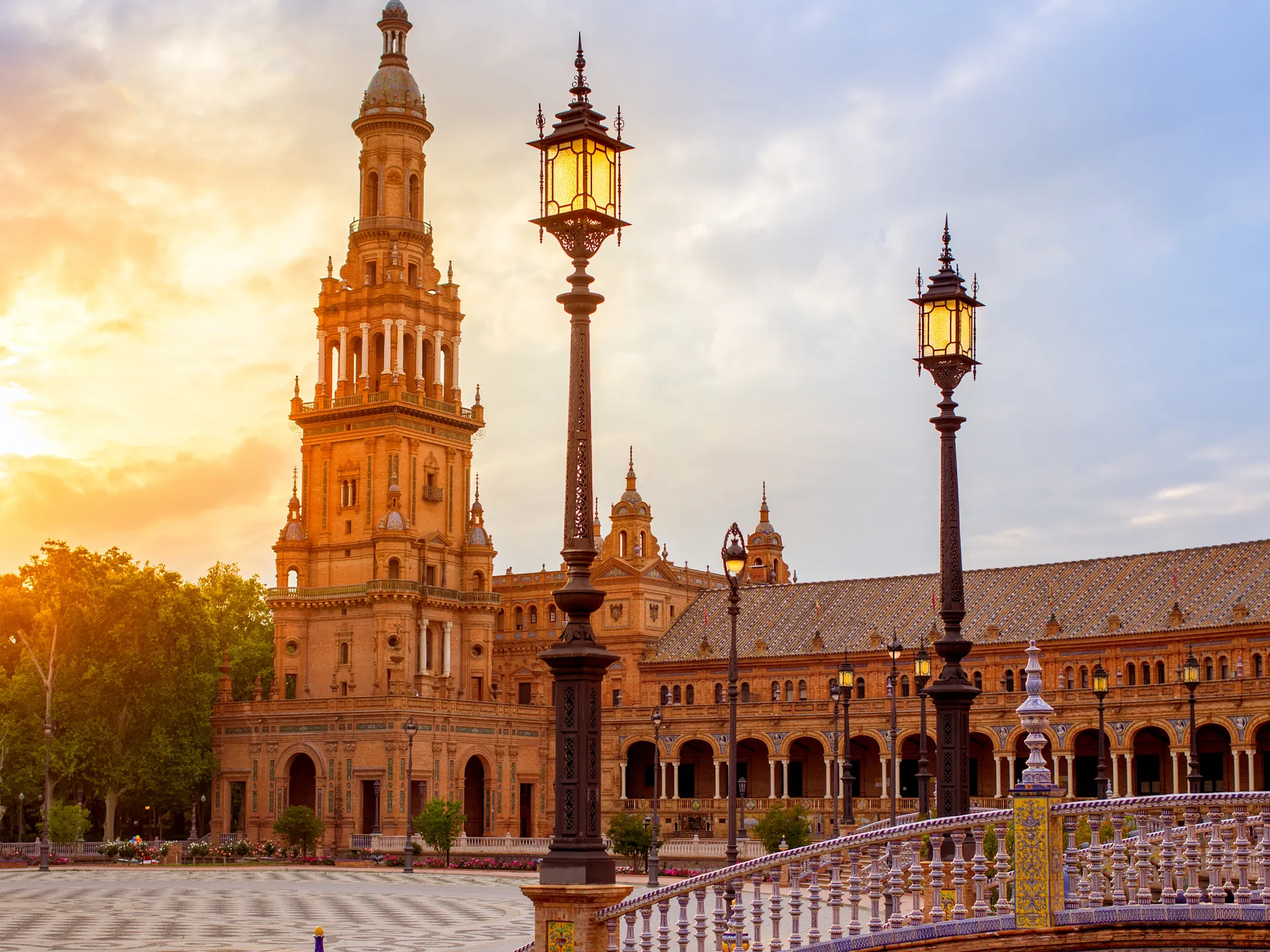 Atardecer en la Plaza de España de Sevilla