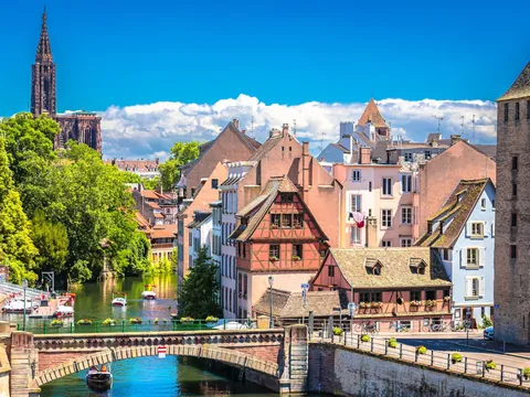 Paisaje de la bella localidad de Estrasburgo, en Francia.