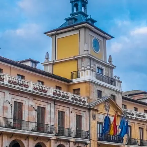 Ayuntamiento-de-Oviedo-Premios-Princesa-de-Asturias-Oviedo-Guía de Viajes Buendía Tours