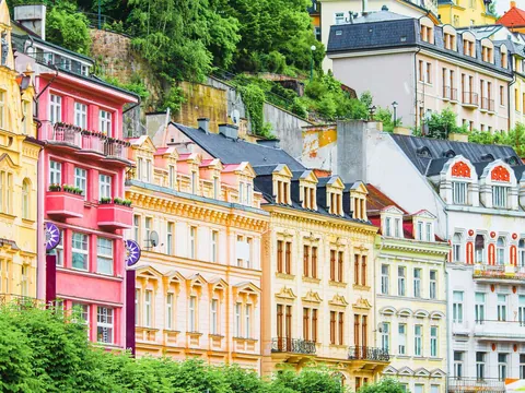 Excursión a Karlovy Vary y Castillo de Loket opcional desde Praga