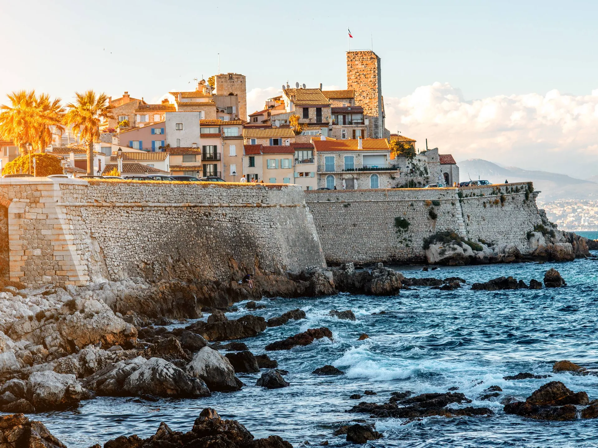 Antibes - La Costa Azul: descubre la Riviera Francesa - Blog - Buendía Tours