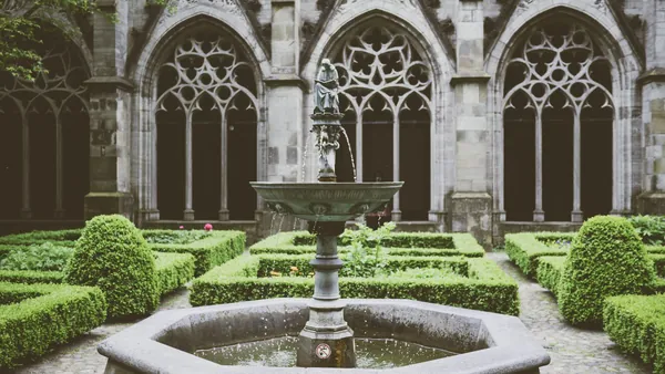Jardín del Pandhof Utrecht Países Bajos