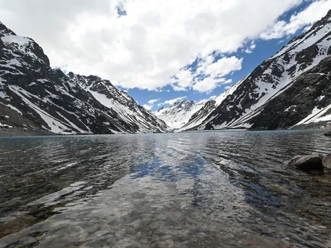 Desde Santiago de Chile: Excursión a la Laguna del Inca y el centro de esquí Portillo