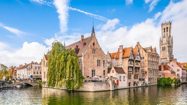 Free tours en Brujas para elegir entre una ciudad de cuento, otra mirada nocturna o recorridos con sorpresa