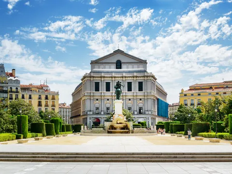Teatro Real Madrid al atardecer con Espectaculo Flamenco Opcional