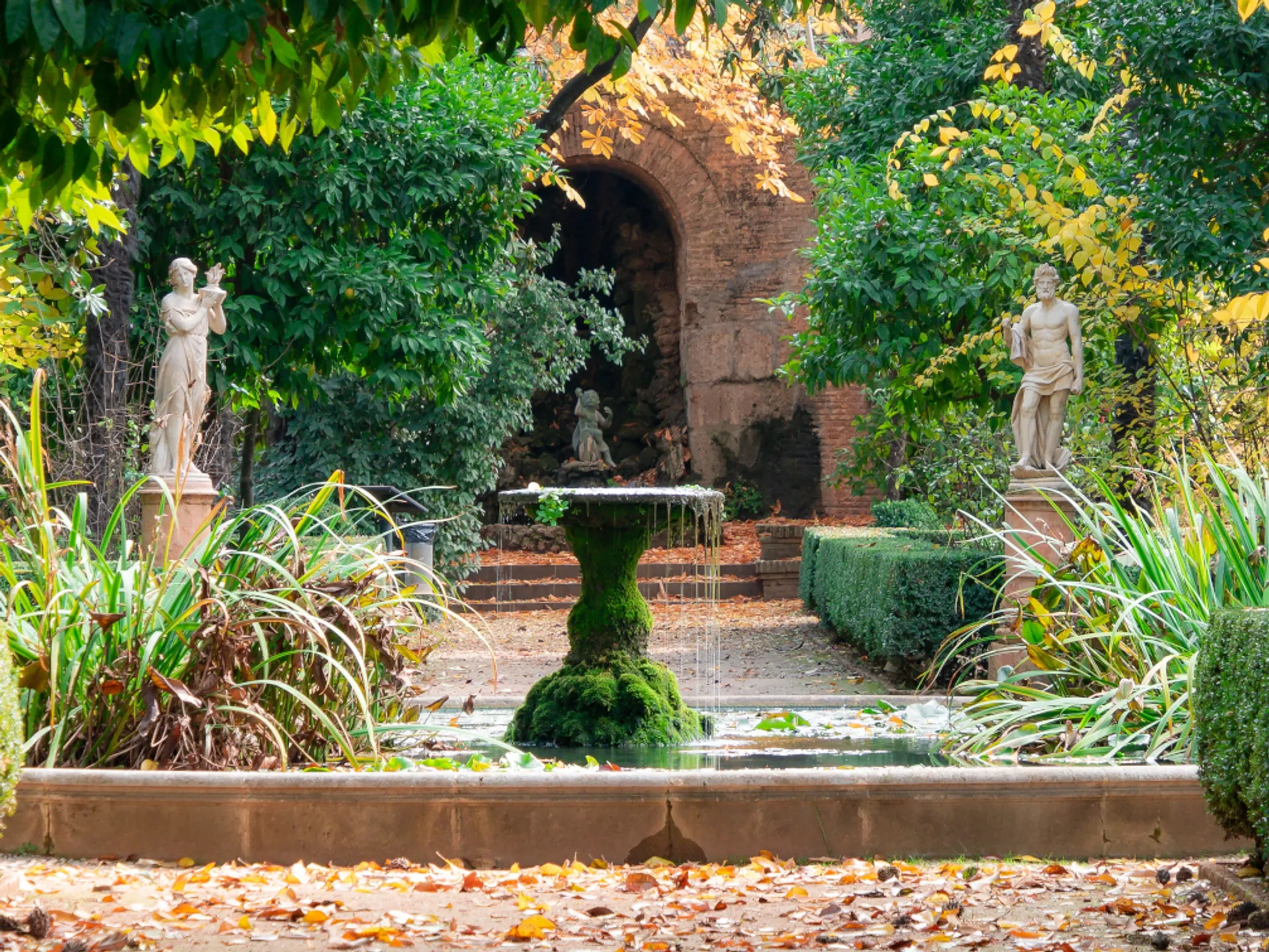 Fuente Carmen de los Mártires - Guía de viaje Granada - Buendia Tours