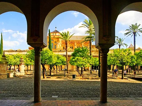 Patio Naranjos visita guiada Mezquita-catedral de Córdoba