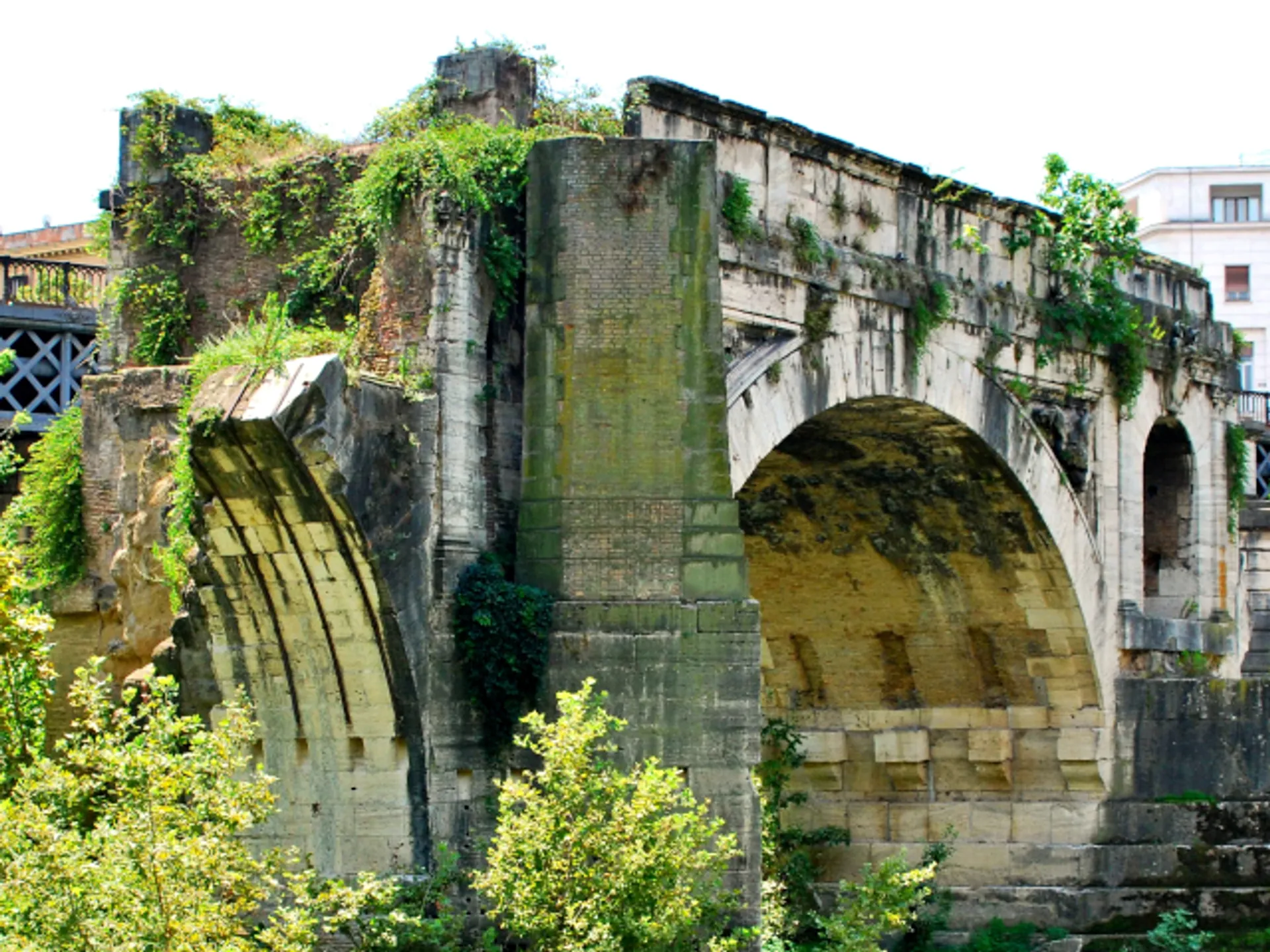 Puente Rotto de Roma - Río Tíber y sus puentes - Qué ver en Roma - Guía de Viajes Roma - Buendía Tours