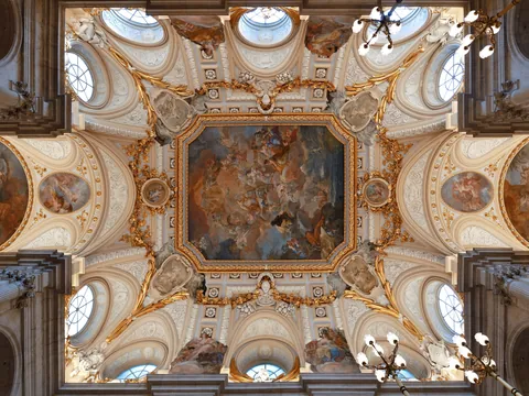 Interior Palacio Real tour por el Palacio Real y la Catedral de la Almudena visitas guiadas y excursiones en Madrid