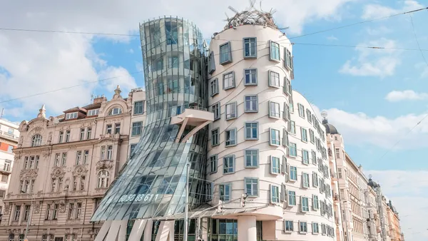casa-danzante-free-tour-ciudad-nueva-praga.jpg