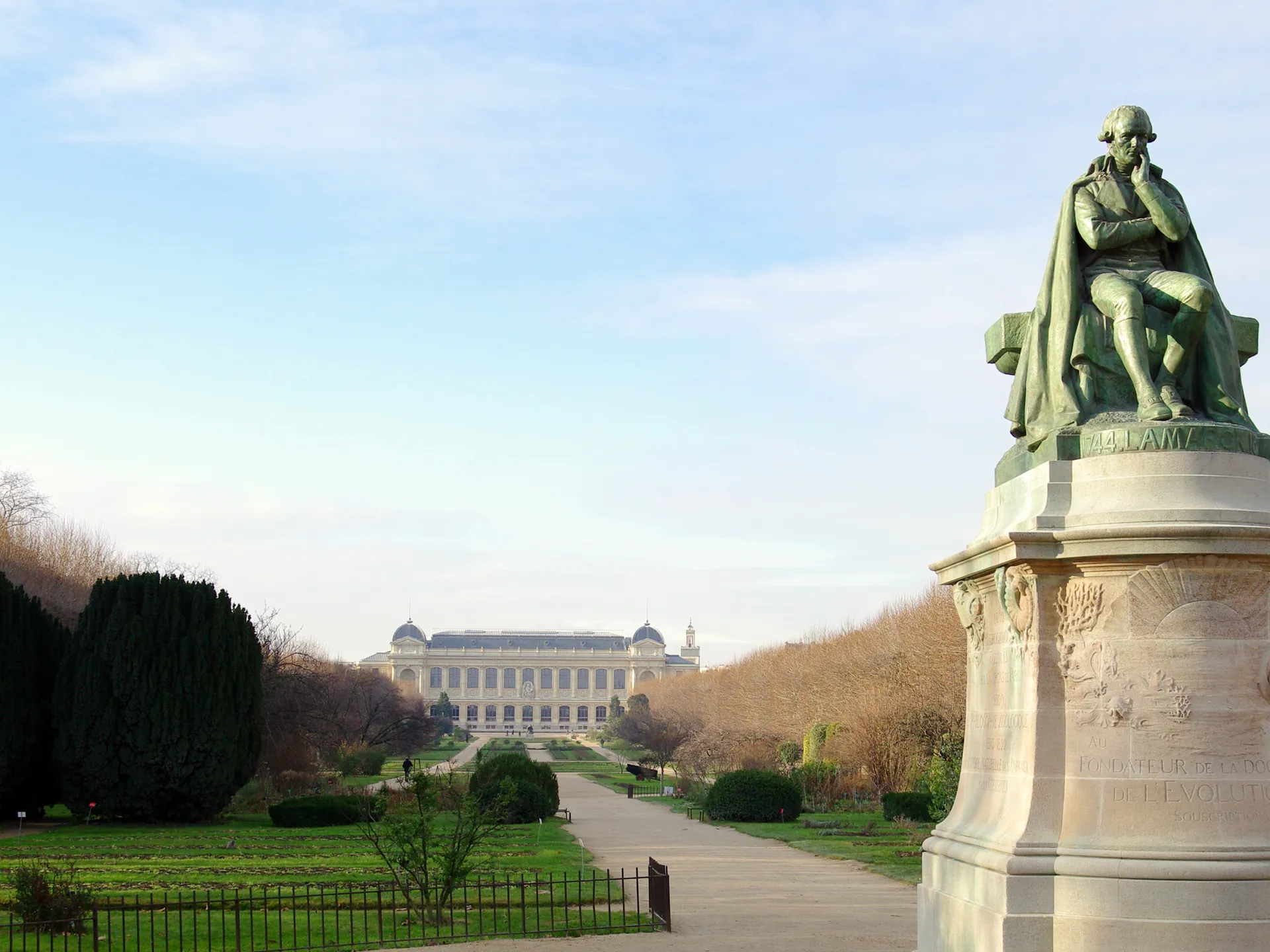 Estatua en el Jardín des Plantes de París