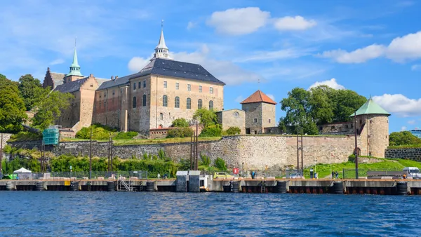 Akershus-fiordo-oslo-paseo-barco.jpg