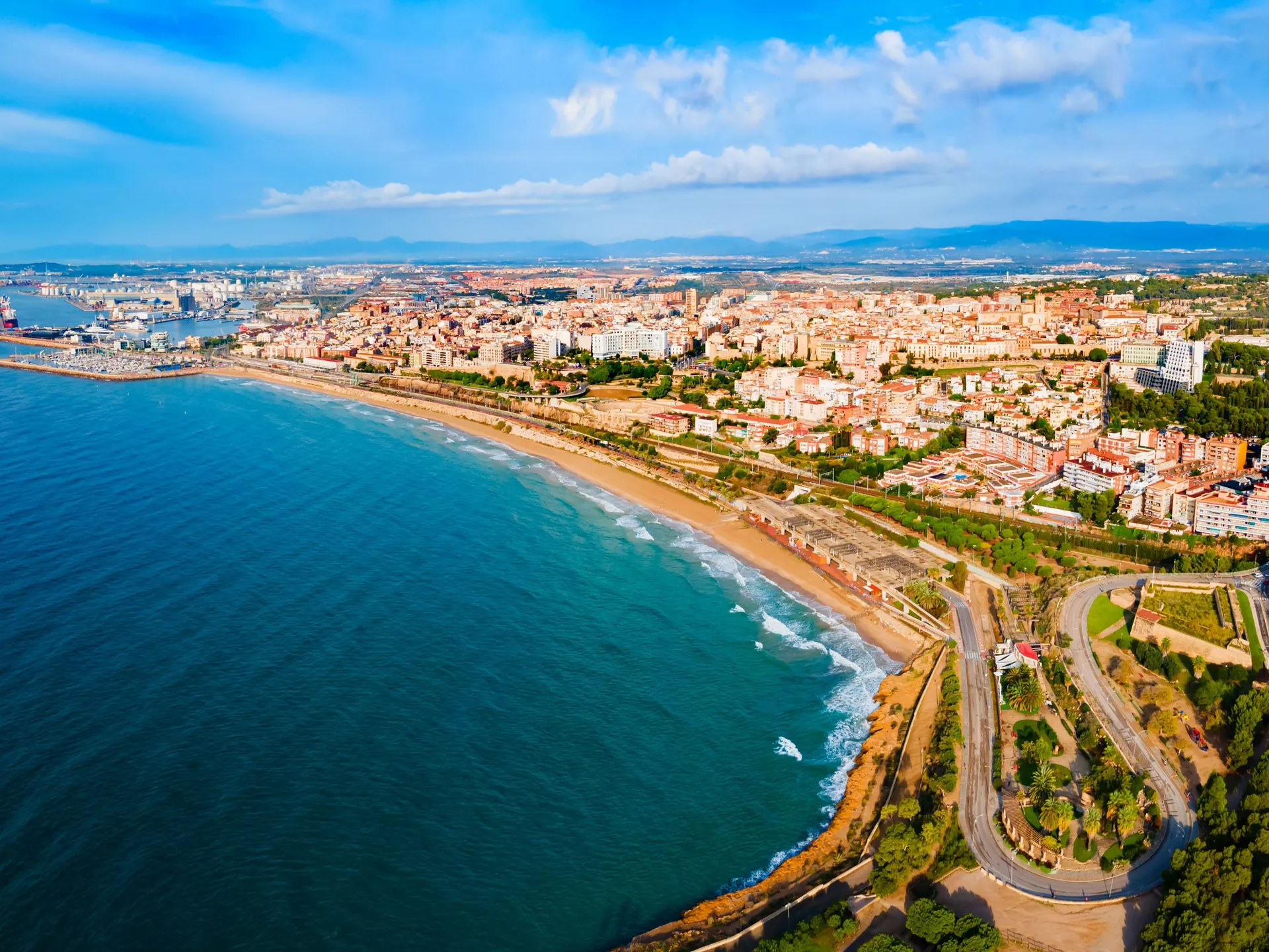 vista aérea de Tarragona y playa