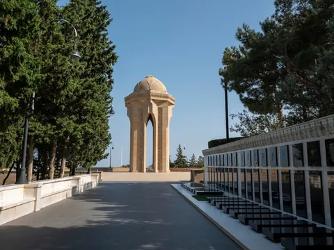 El cementerio de los Mártires es un lugar de memoria y homenaje a los héroes de la ciudad.