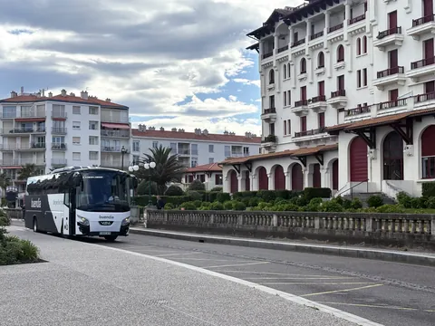 Autobús de buendía en Hendaya