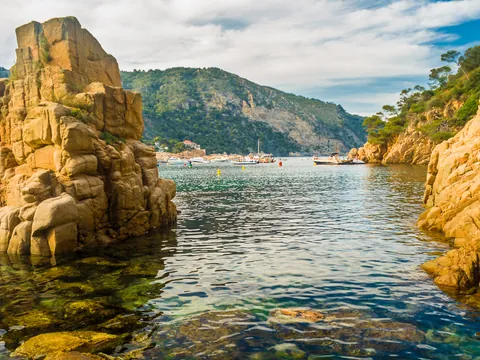 excursión Vip Catan¡maran islas Medas desde Roses Costa Brava Gerona Cataluña