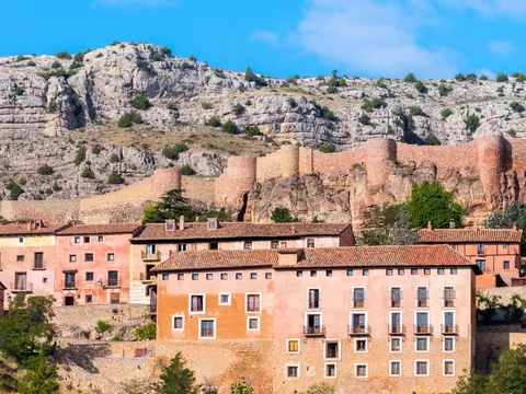 visita-guiada-albarracin_casa-museo_visita-guiada-en-español_entrada-casa-noble_pueblo-medieval_murallas_teruel_aragon_buendia-tours (8).jpg