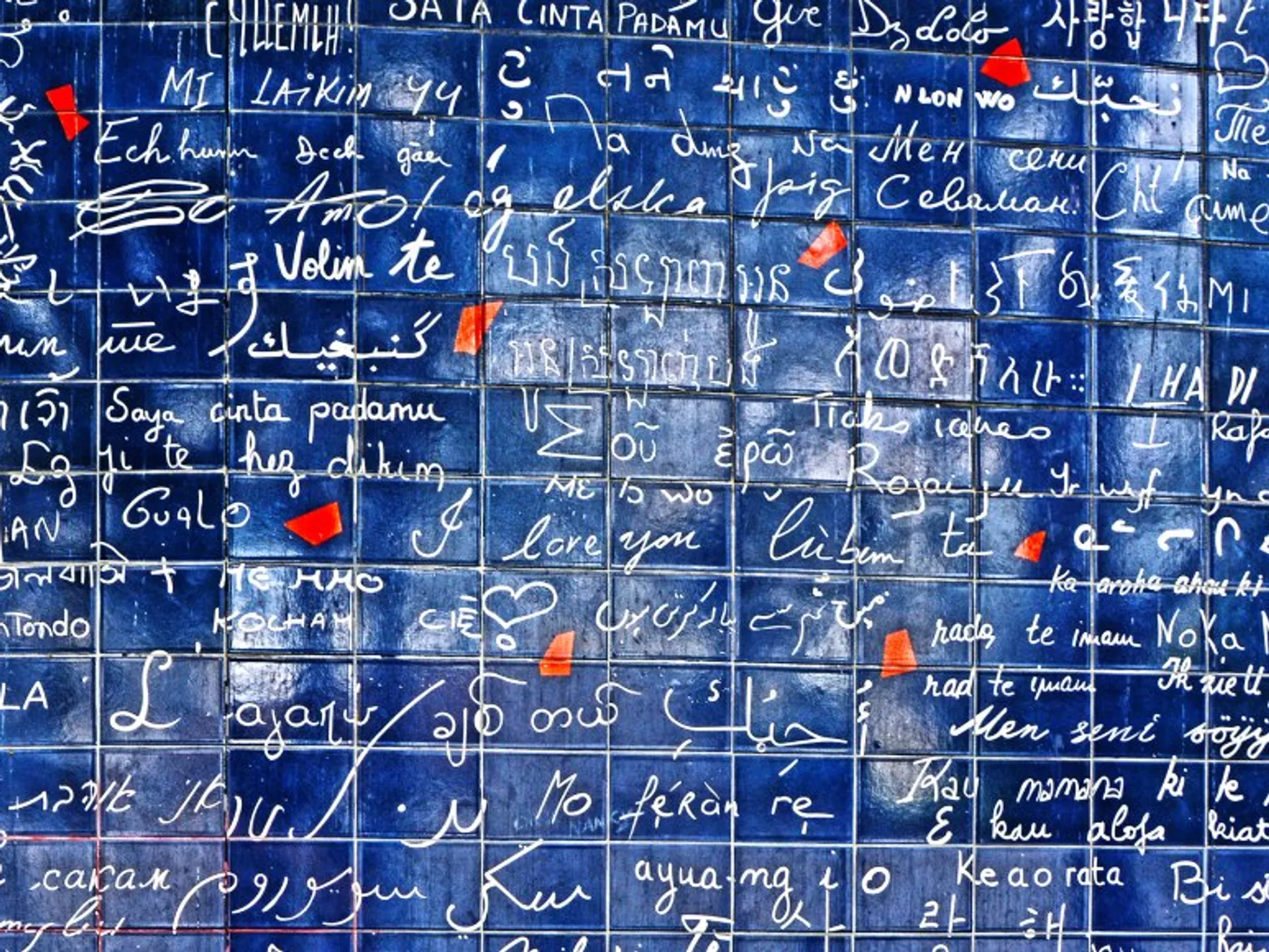 muro-del-amor-montmartre-paris_buendia-tours