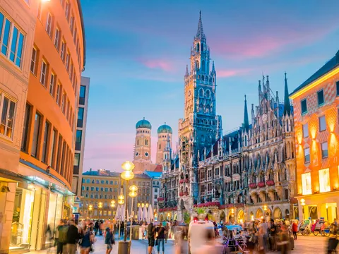Marienplatz Town Hall- Free tour Munich