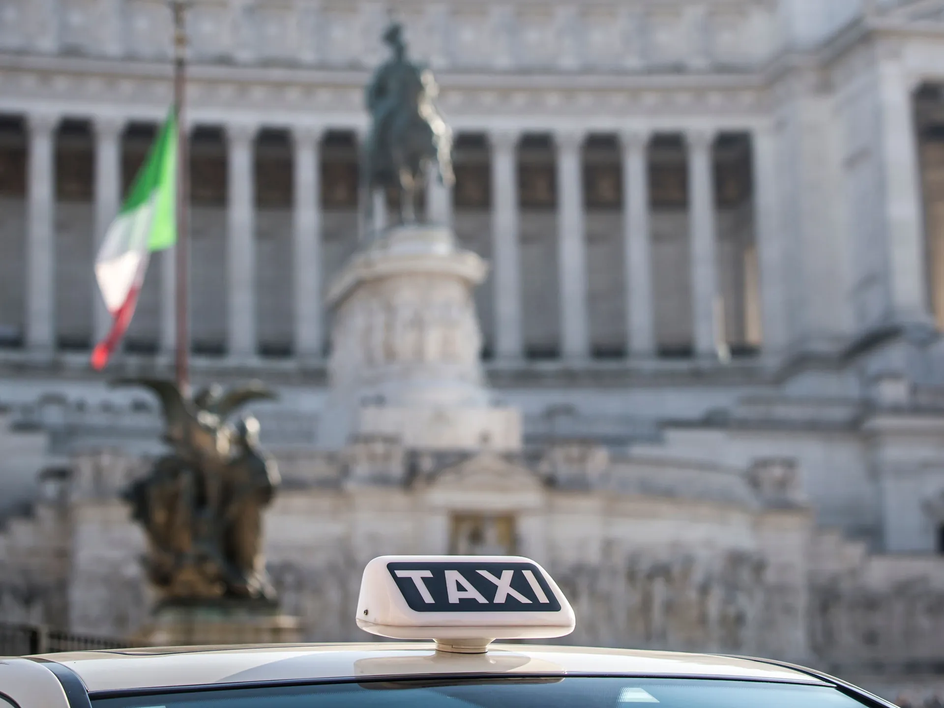 Taxis-precios-guia-viajes-roma-buendia-tours