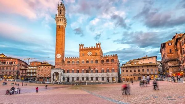 Qué hacer en Siena para descubrir la ciudad medieval y los paisajes de la Toscana