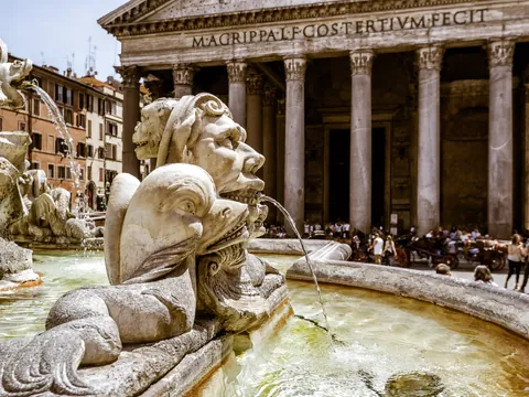 Exteriores del Panteón de Roma, perfectos para pasear después de acceder al templo.