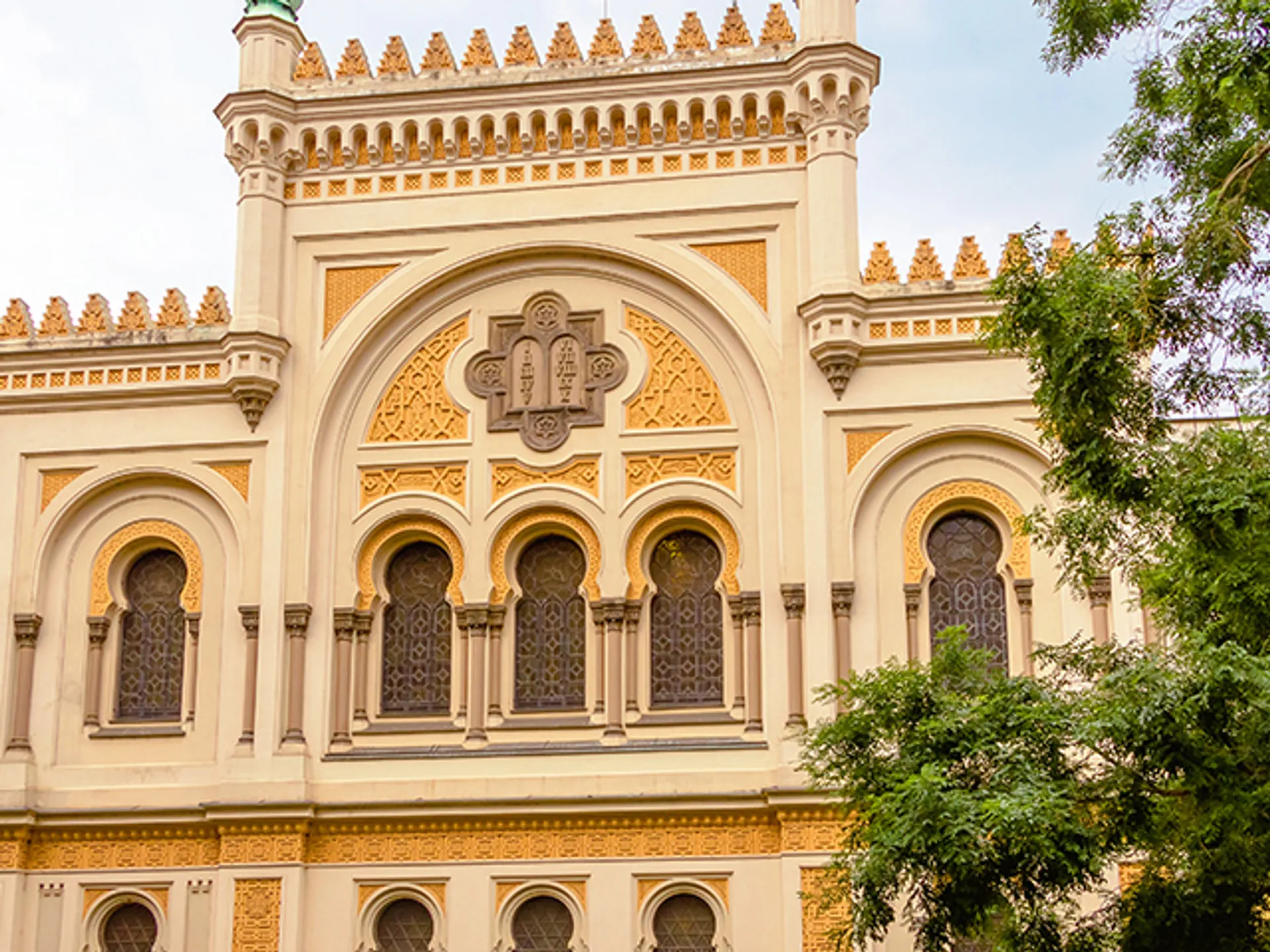 Sinagoga Española de Praga - Qué ver en Praga - Guía de viaje Praga - Buendía Tours