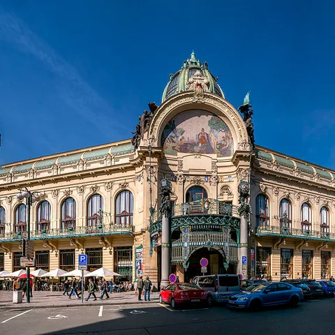 Casa Municipal de Praga - Qué ver en Praga - Guía de viaje Praga - Buendía Tours
