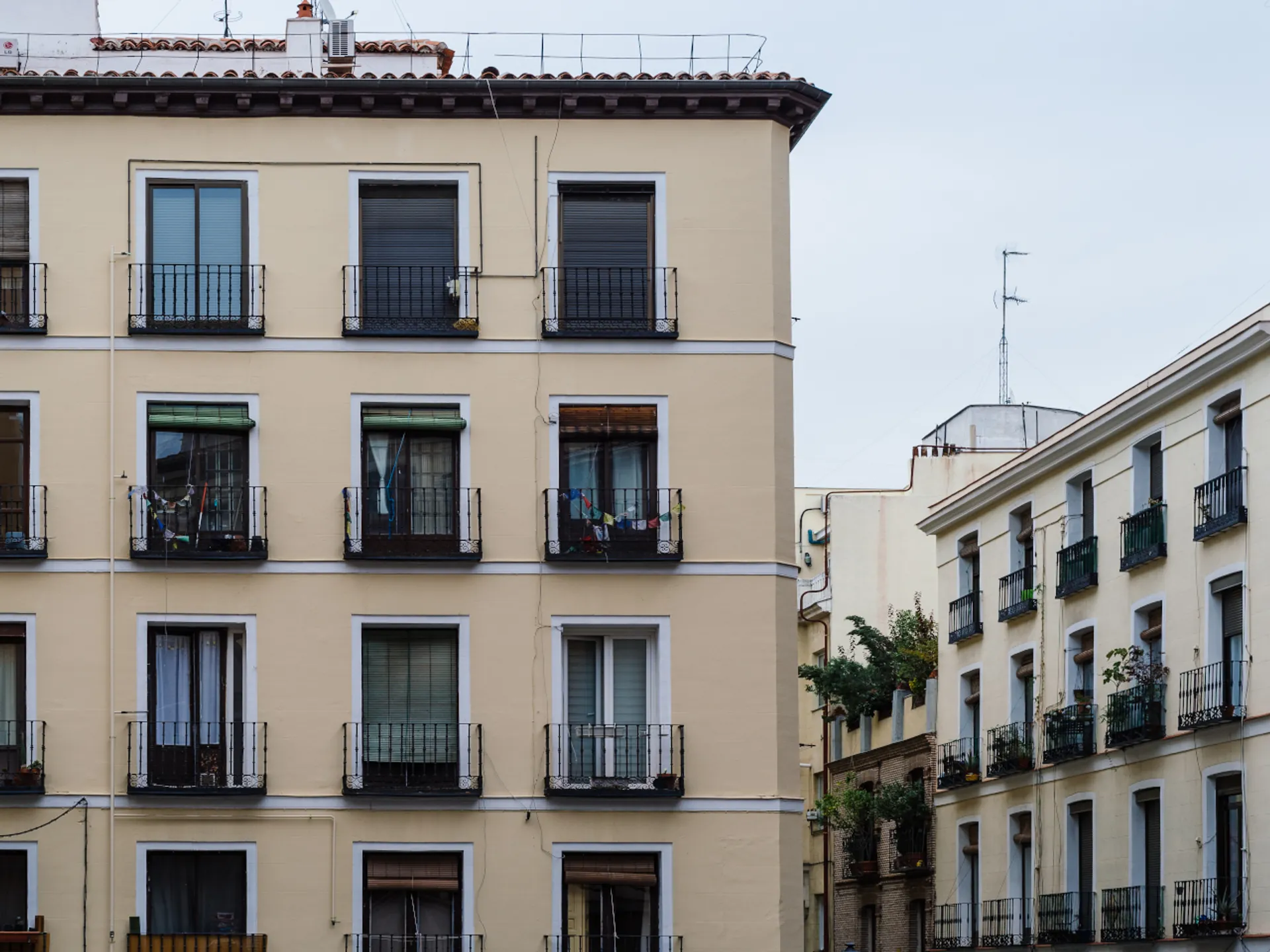 Plaza La Latina - Barrio de La Latina - Qué ver en Madrid - Guía de Viajes de Madrid - Buendía
