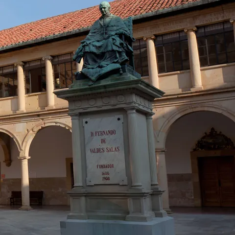 Universidad de Oviedo - Guía de viaje Oviedo - Buendía Tours