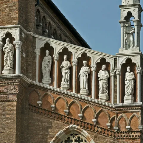 Estatuas de la Iglesia de la Madonna dell’Orto de Venecia
