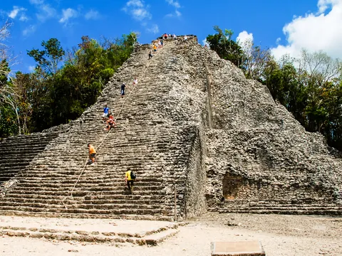 excursión Tulum Coba Cenote Chen Ha visita guiada español Transporte desde Cancun Rivuiera Maya México